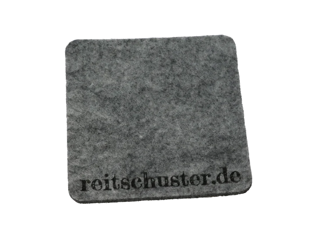 Filzuntersetzer in grau mit Reitschuster.de Schriftzug