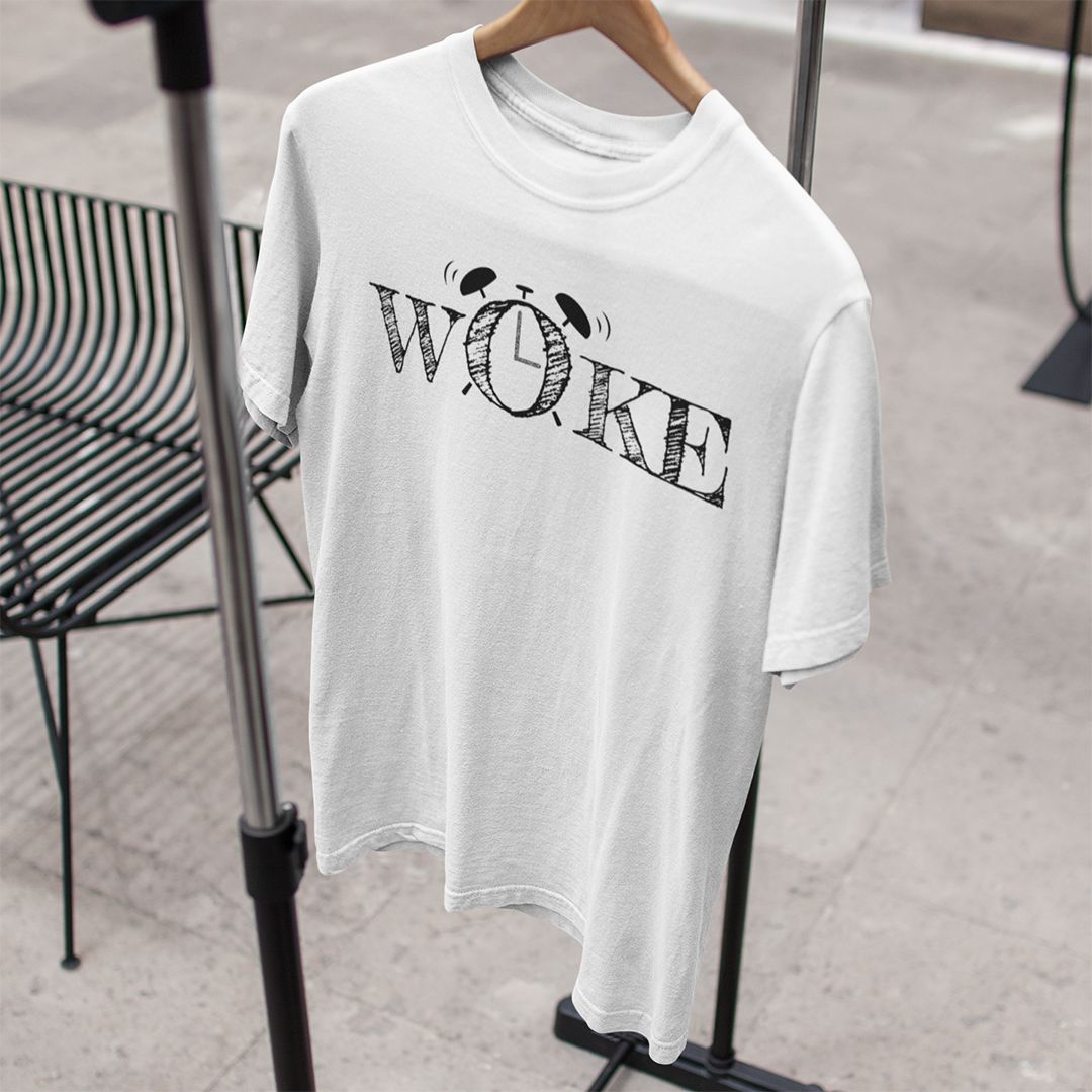 T-Shirt UNISEX „WOKE" Wecker